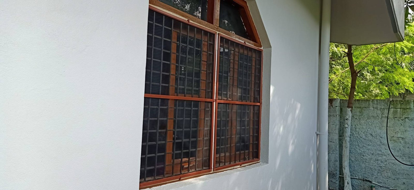 Window mosquito mesh frame for repair and mesh replacement assessment in Hyderabad
